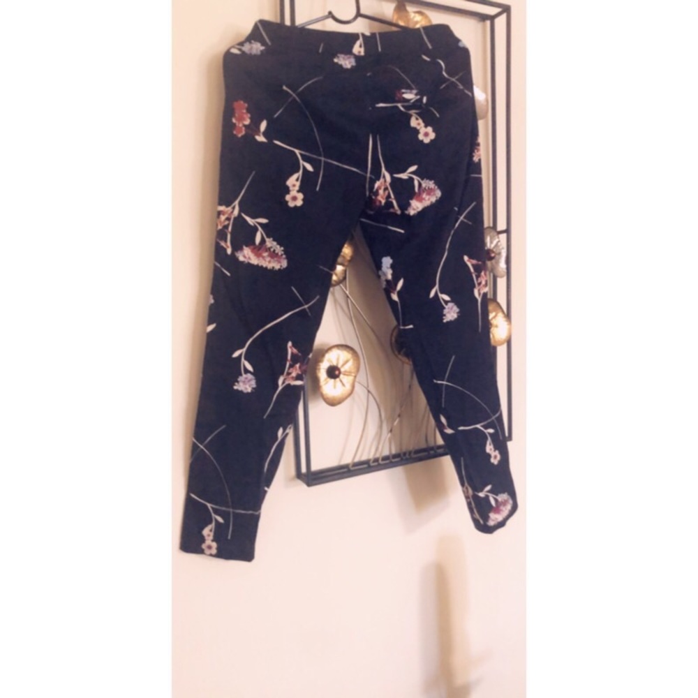 H&M Ankle Length Slacks - Picture 2 of 3